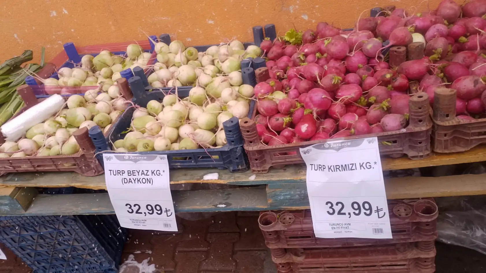 Soğuk hava rekabeti Kayserililere yaradı: İşte fiyatlar!