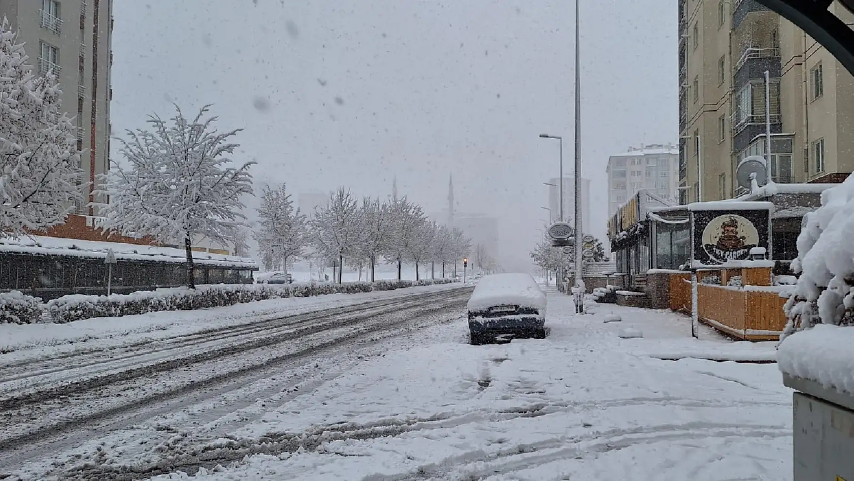 Kayseri'nin o ilçesinde kar erimiyor!