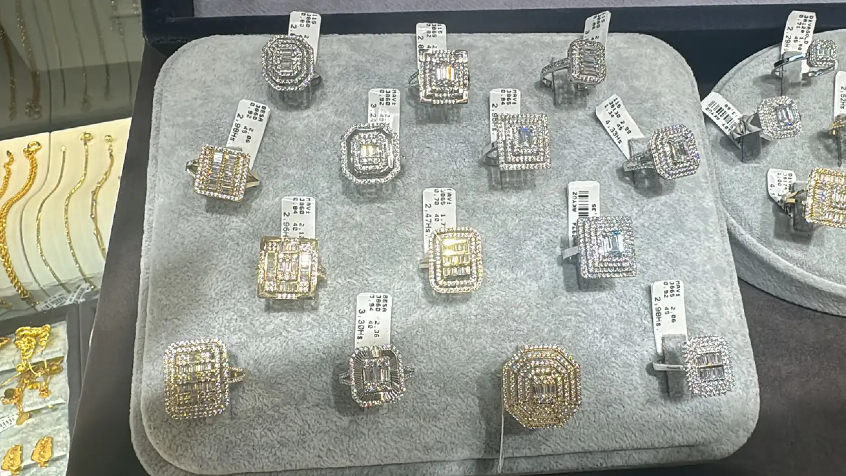 Kayseri'de altın rüzgârı: İşte en çok tercih edilen ziynetler ve güncel fiyatlar!