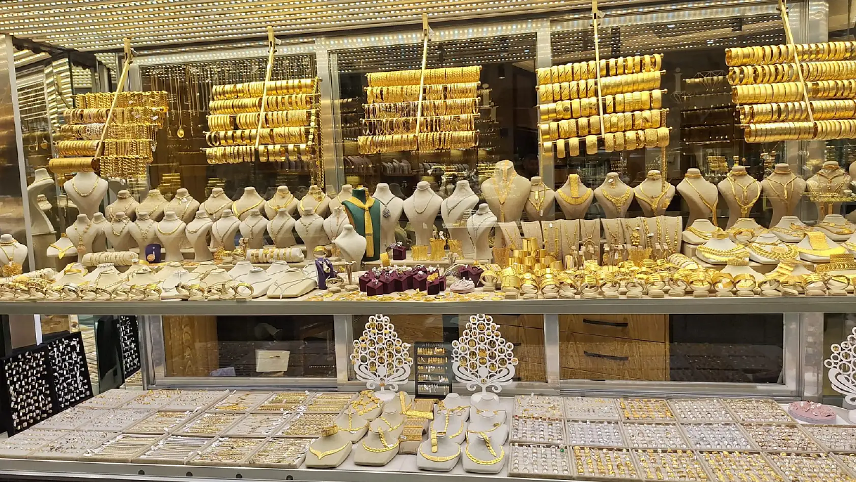 Kayserililer kuyumculara akın ediyor! Altındaki hareketliliğin sebebi belli oldu