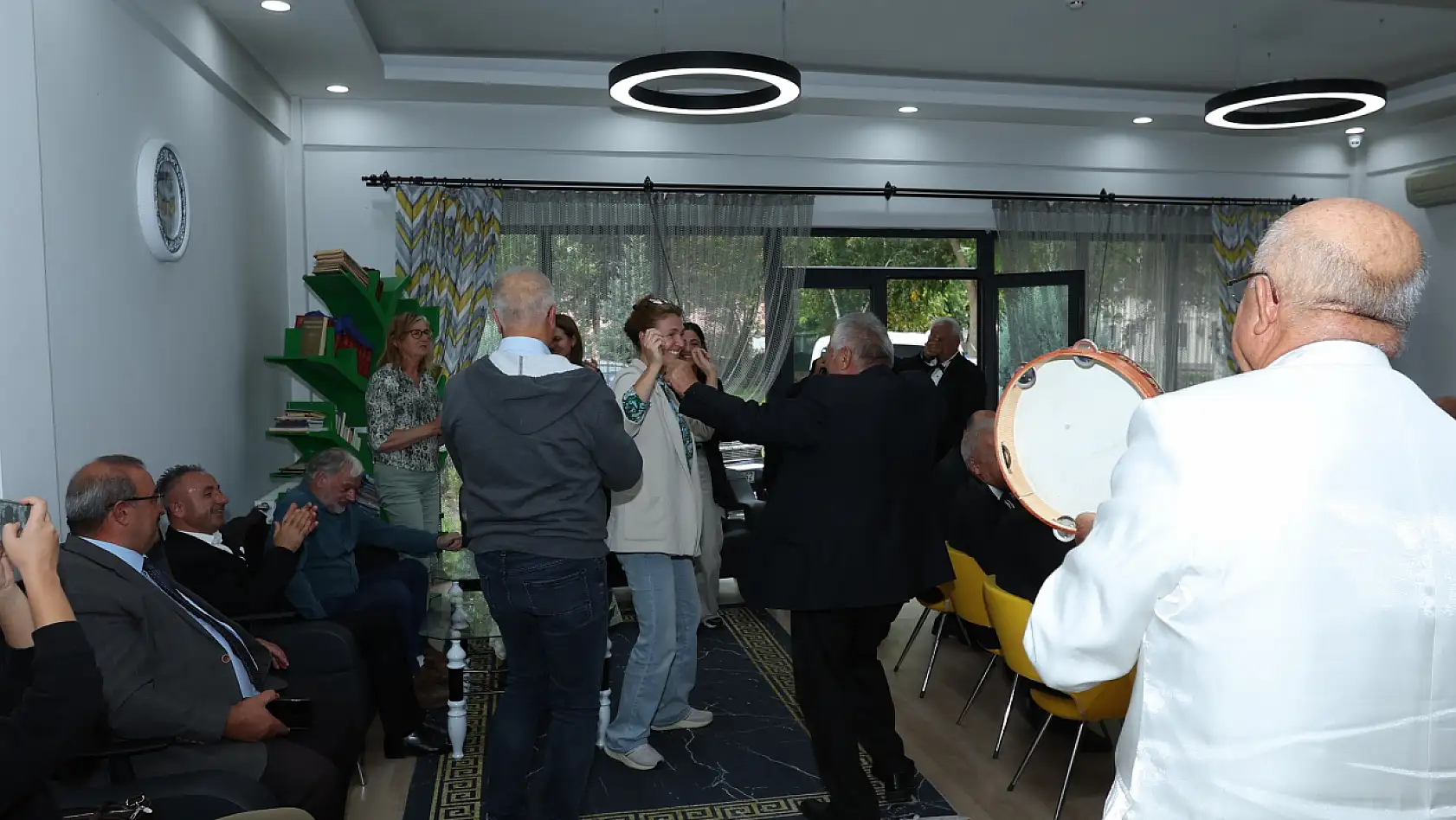 Hollandalı akademisyenlerden Ulu Çınarlar'a ziyaret!