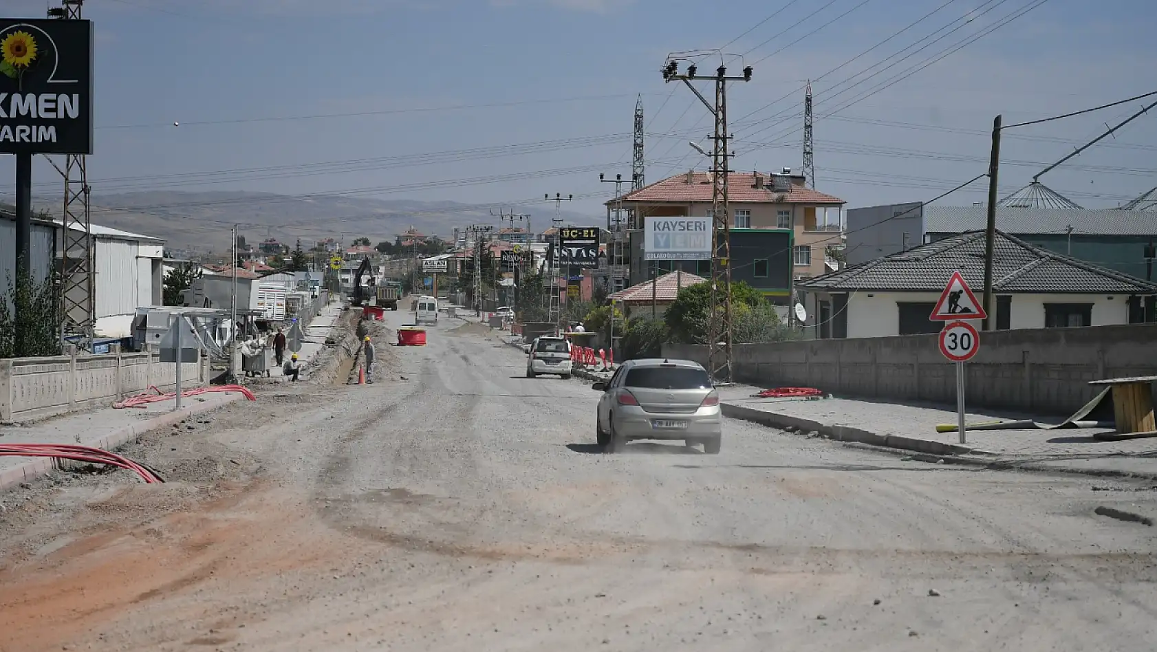 Kayseri'de kullanım ömrünü tamamlayan Buğdaylı-Kızık yolu sıfırdan yapılıyor