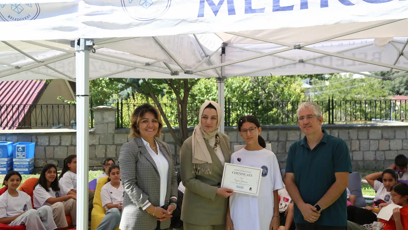 Melikgazi'de yaz dönemi boyunca süren İngilizce kursu sona erdi!