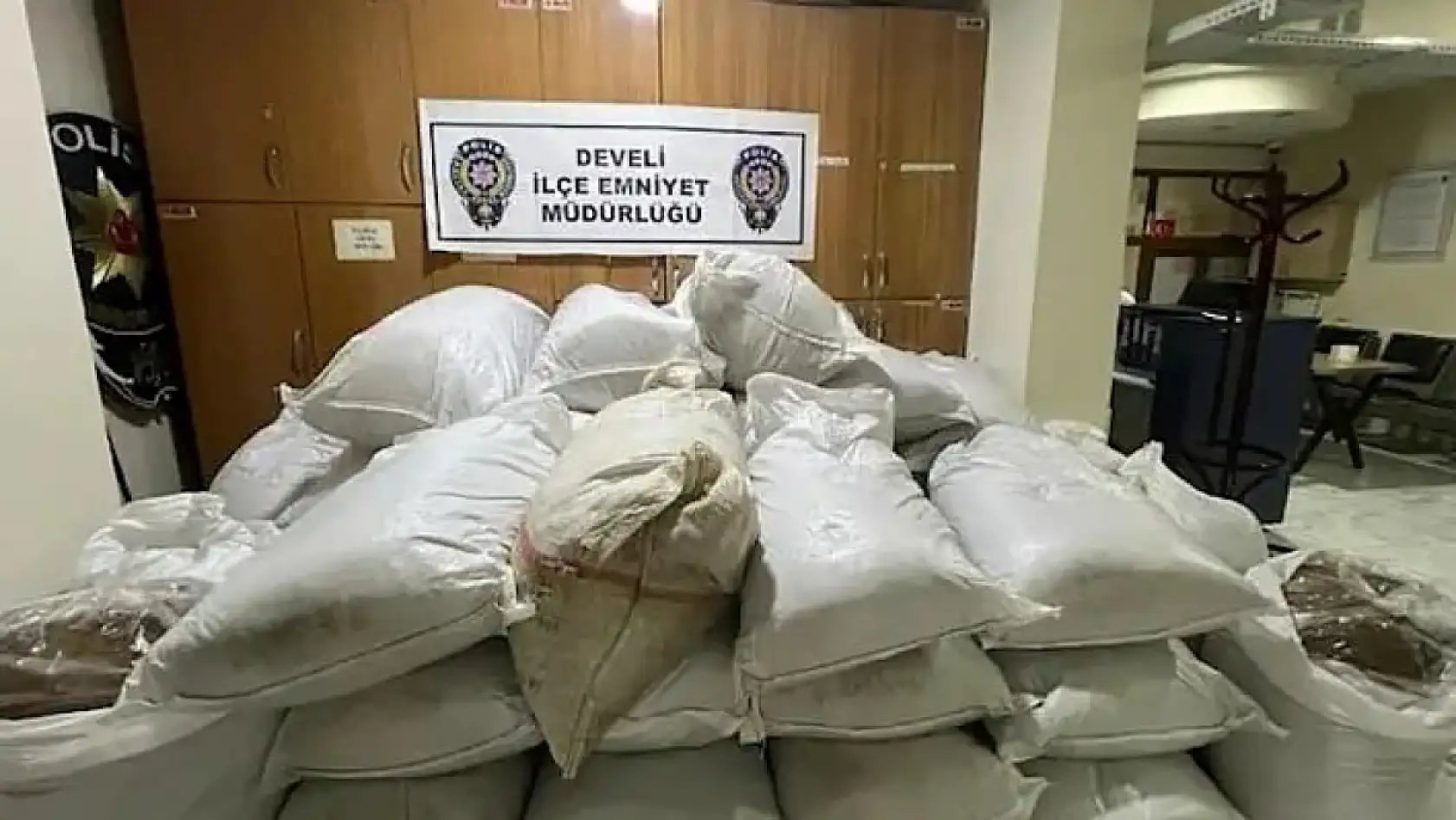 Kayseri'den kısa kısa (21 Nisan) - Kaçak tütün, Yozgat, Aşevi, Erciyes, Kayserispor...