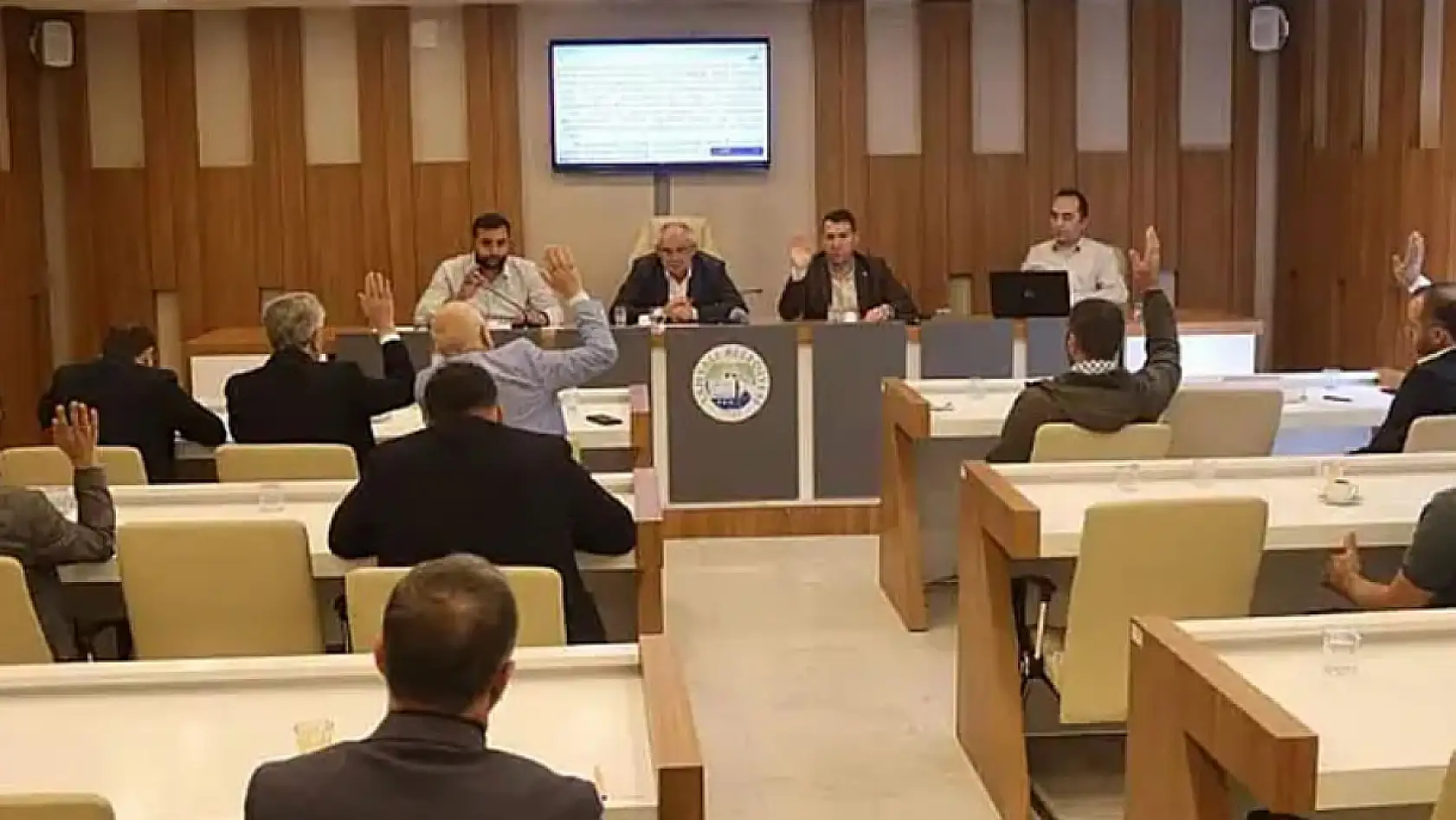 Kayseri haftayı kapattı: Bugün asayiş haberi gündemi sarstı, Kıdem Tazminat Fonu görüşüldü, Gözler Kayserispor maçında! İşte Kayseri'den kısa kısa haberler...