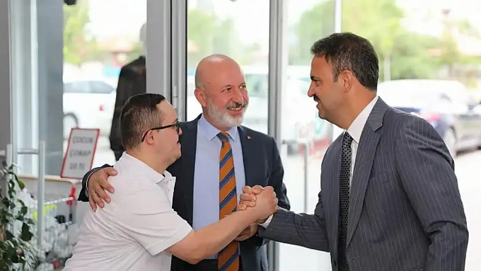 Kayseri kısa kısa: Yangın, Havacılık, Sucuk ekmek, Konut satışı, Kayserispor...