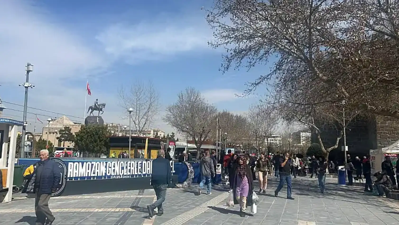 Kayseri'den kısa kısa - Boykot, Cumhuriyet Meydanı, Elektrik faturası, toplu taşıma, Kayserispor...