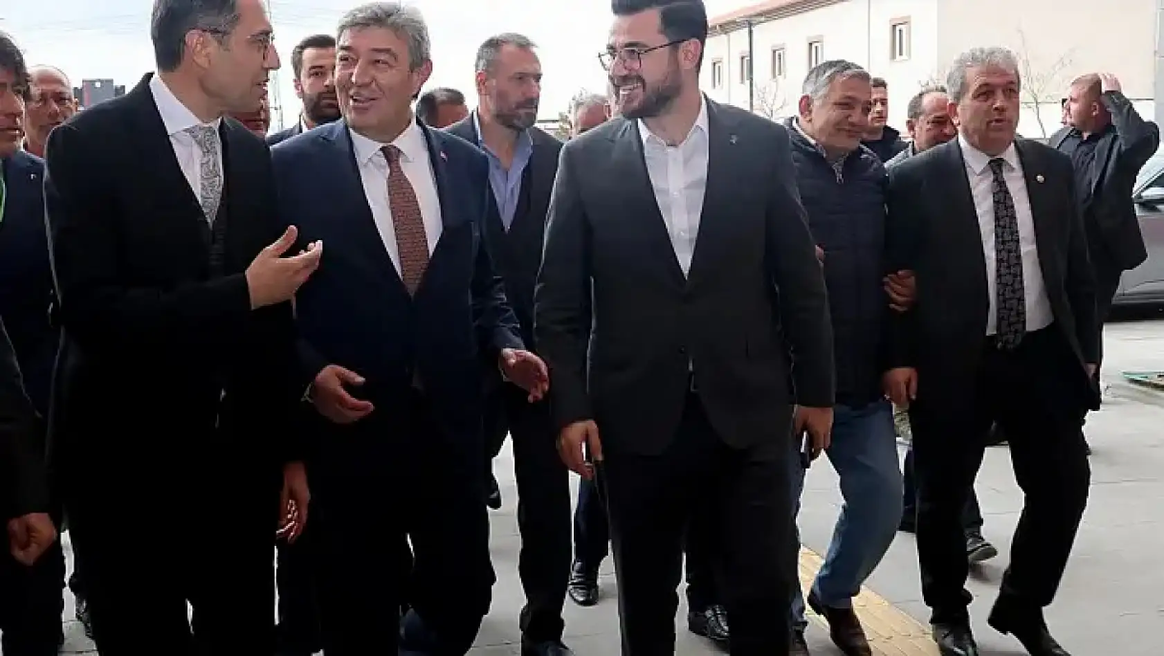 TSYD, Erciyes, Deprem, Toplu taşıma, Maraton, Yatırım, Sucuk... - İşte Kayseri'den kısa kısa haberler (26 Nisan)