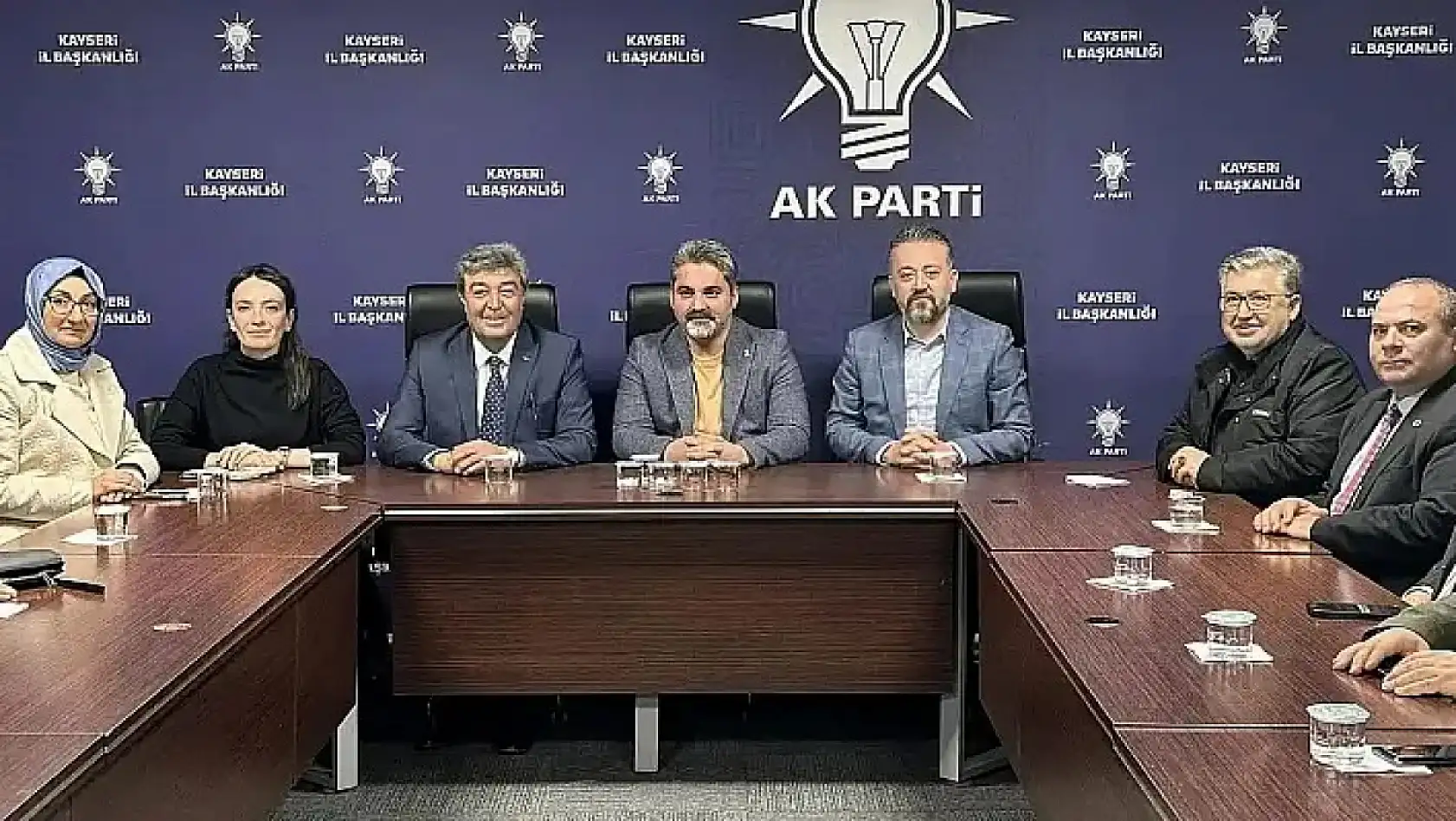 İşte 20 Kasım günü Kayseri'den kısa kısa haberler - Kentte FETÖ operasyonu,  Dursun Ataş görevi, ERÜ'de istifa...