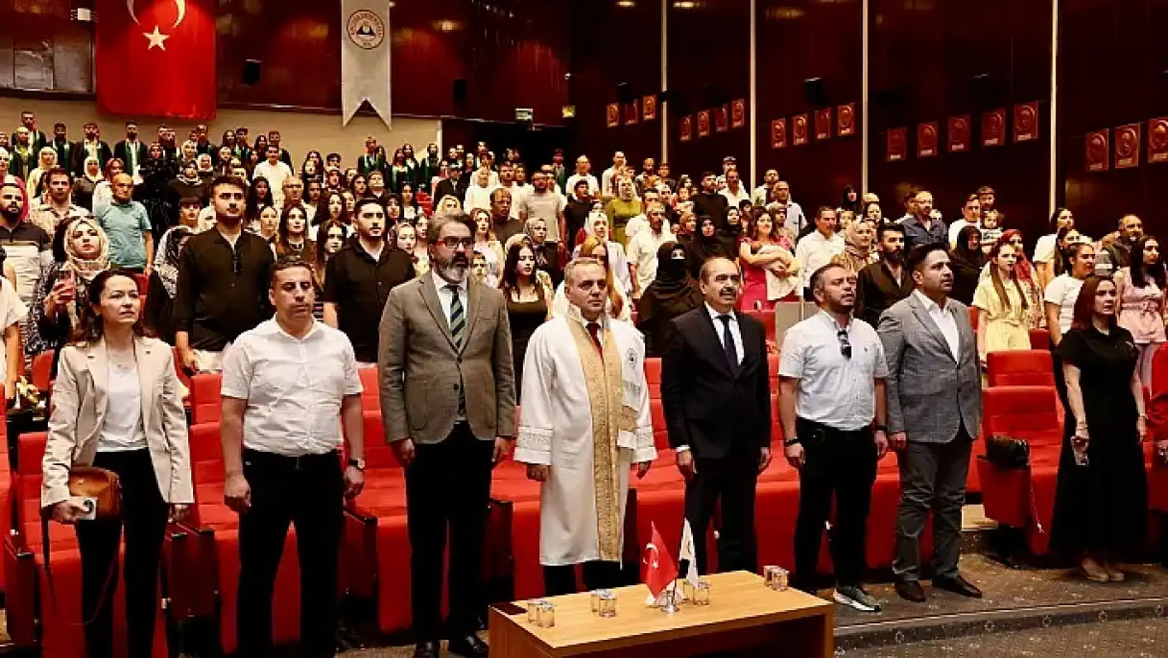 Kayseri kısa kısa: Ünlü iş insanı, Hulusi Akar, Kooperatif, Ücretsiz Tiyatro, Kayserispor...