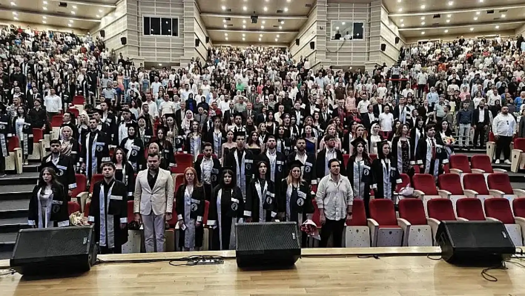 Kayseri kısa kısa: Köpek dövüşü, Havacılık sektörü, NATO, Mezuniyet, Kayserispor