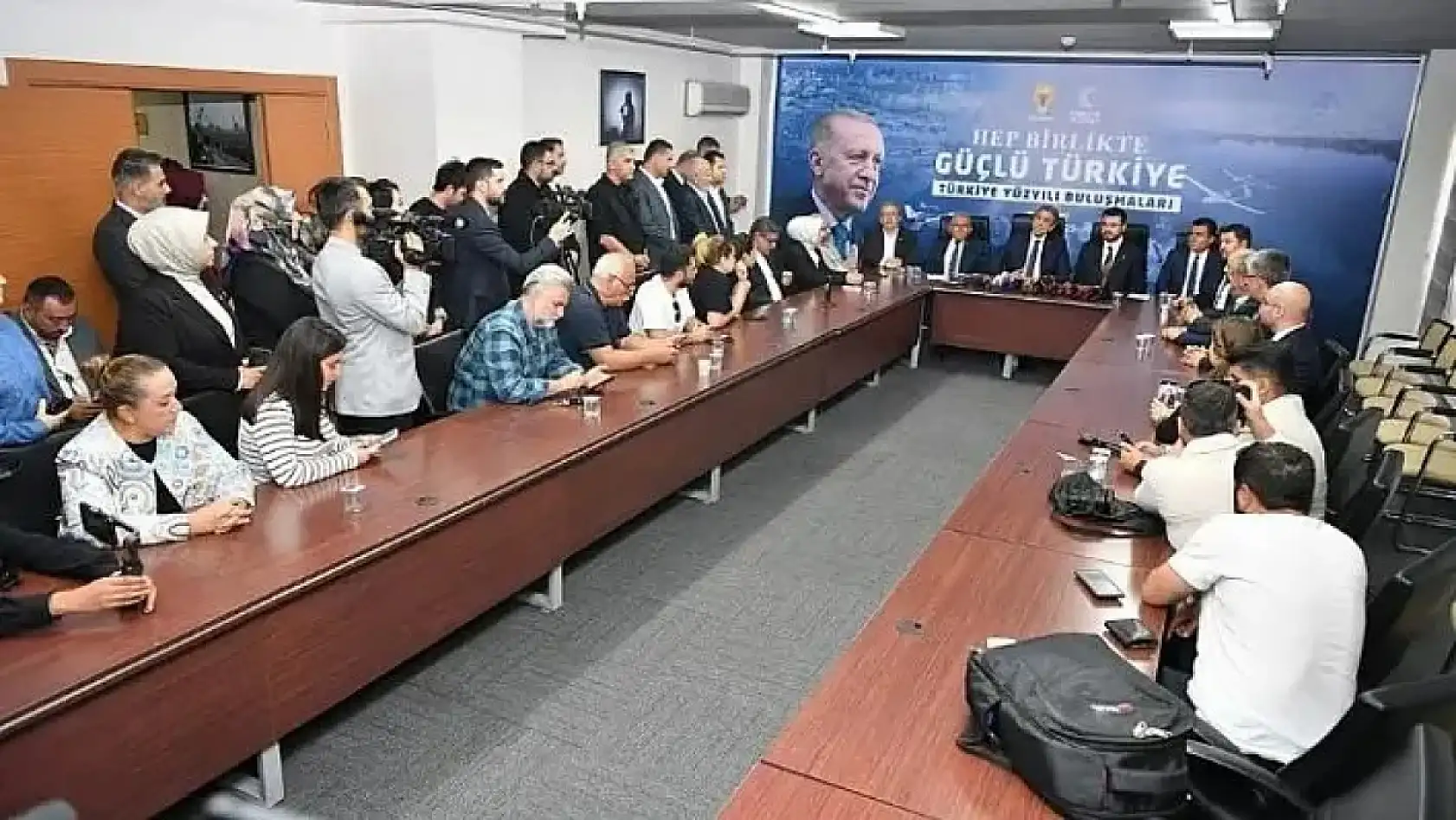 Kayseri kısa kısa: Kaza, Memduh Büyükkılıç, Yeni Terminal, Kart38, Festival, Kayserispor...