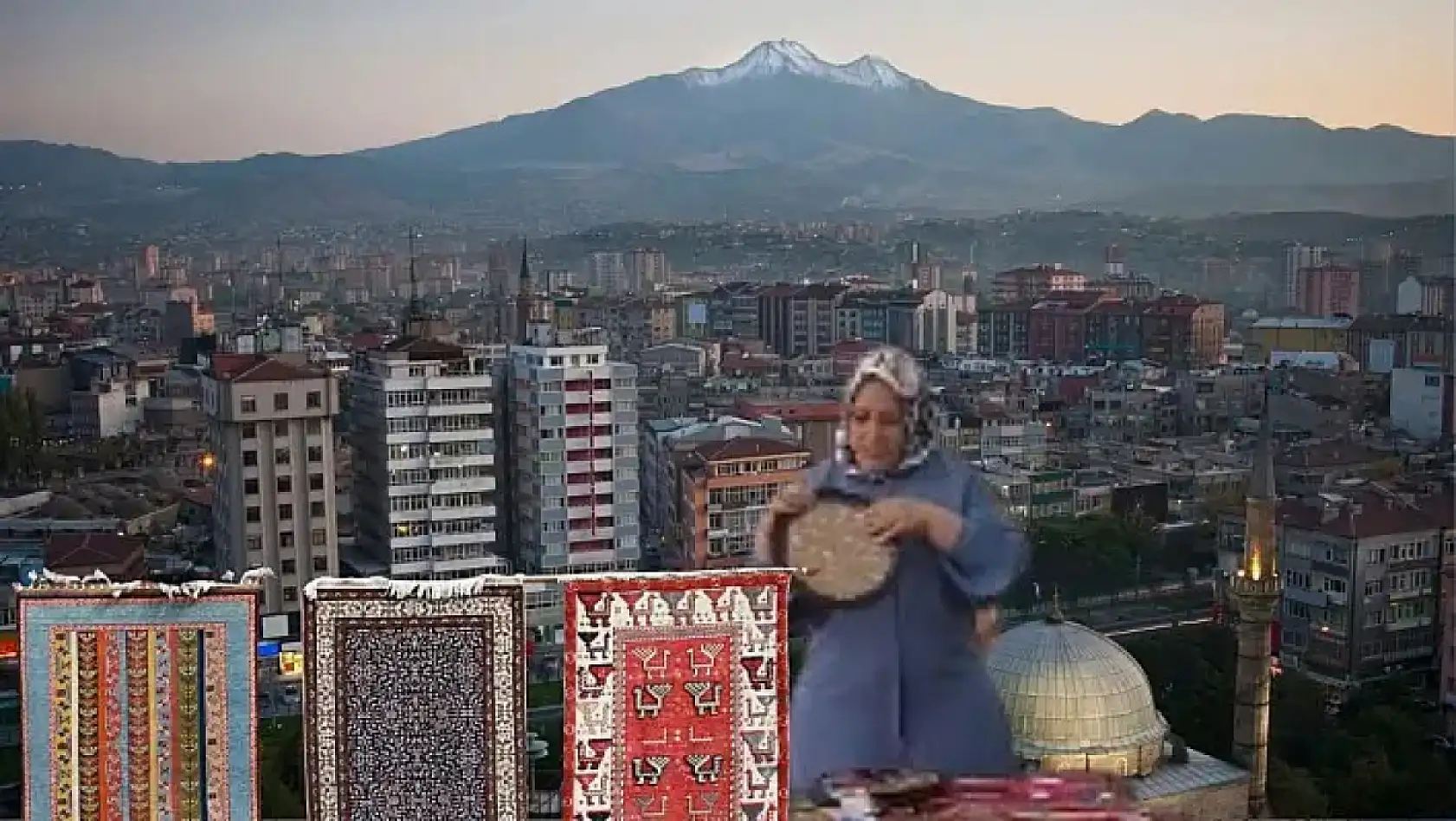 Kayseri kısa kısa: Ünlü iş insanı, Hulusi Akar, Kooperatif, Ücretsiz Tiyatro, Kayserispor...