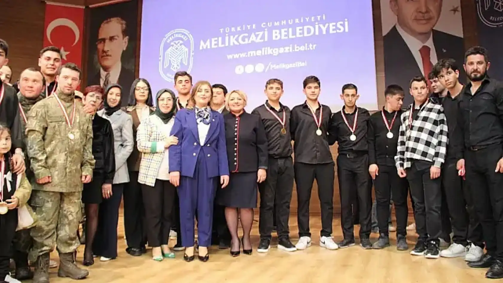 Kayseri'den Kısa Kısa: Şiddetli Fırtına, Yangın, Yahyalı, Kayserispor…