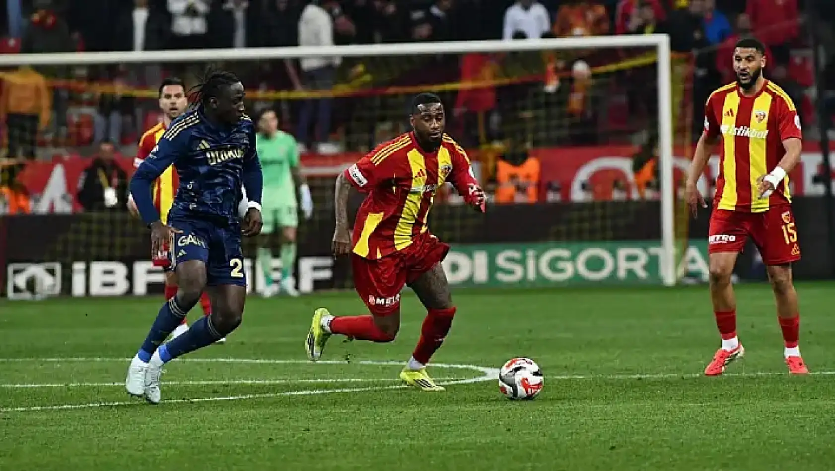 Kayseri'den Güncel Gelişmeler: Ulaşım Zammı, Kitap Fuarı, Konut İstatistikleri, Kayserispor…