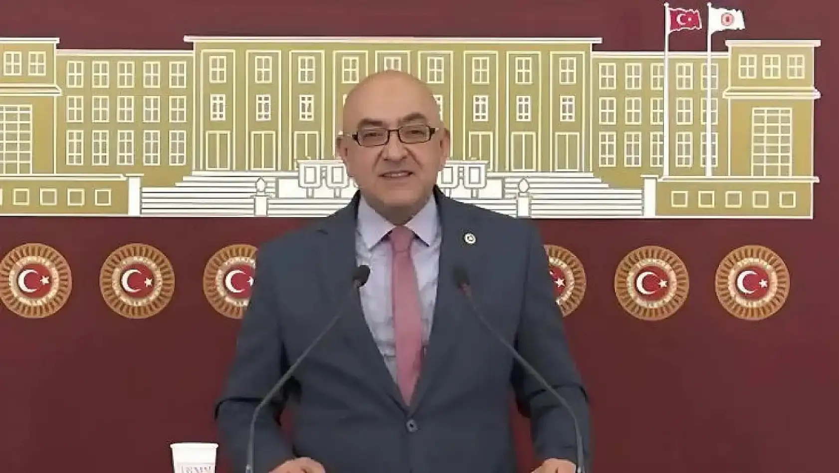 Kayseri'den kısa kısa - Yalancı polis, Yavuz Ağıralioğlu, Kayseri yemekleri, dönüşüm, hac, Kayserispor...