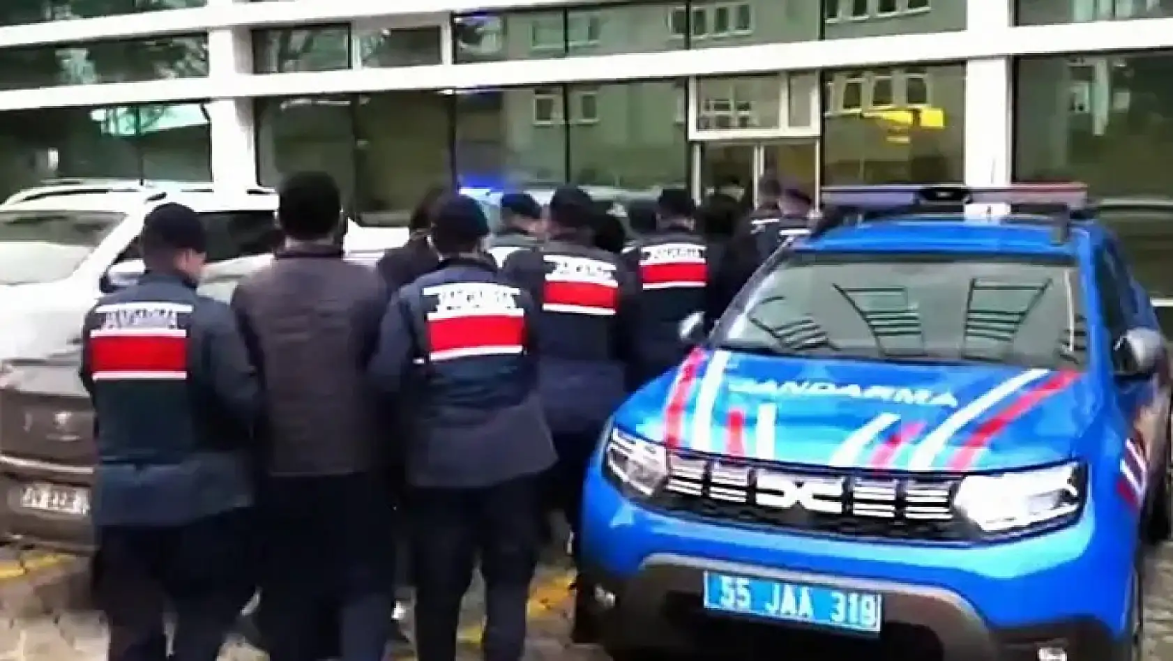 Kayseri'den kısa kısa: DEAŞ operasyon, Ulaşım AŞ, Yahyalı, Erciyes, Ferdi Tayfur... - İşte 3 Ocak 2025 Cuma günü şehirden haberler!