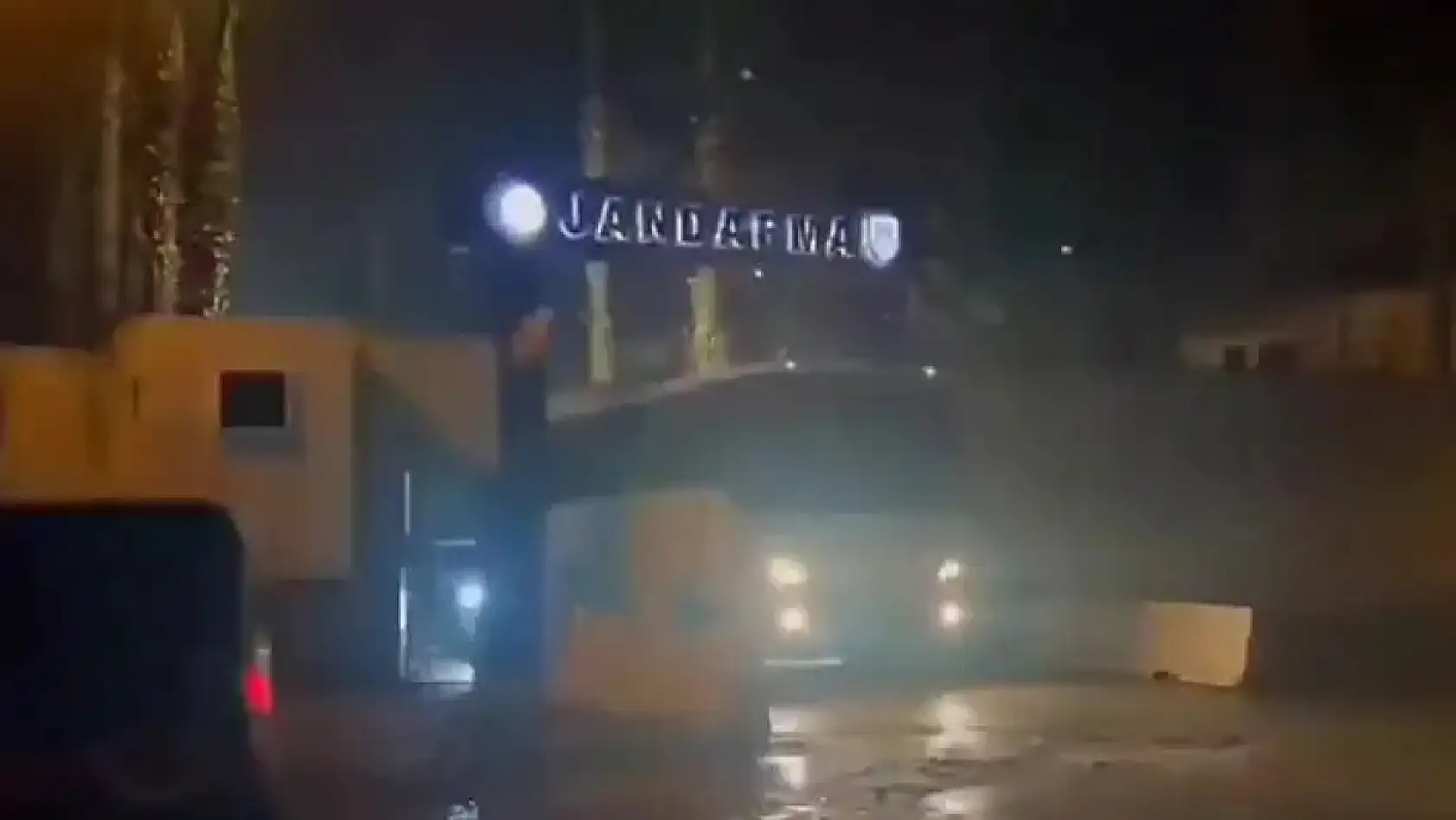 Kayseri'den kısa kısa: FETÖ operasyonu, iş bırakma, borçsuz belediye, emekliler, Kayserispor... İşte şehrin 8 Ocak Çarşamba gündemi!