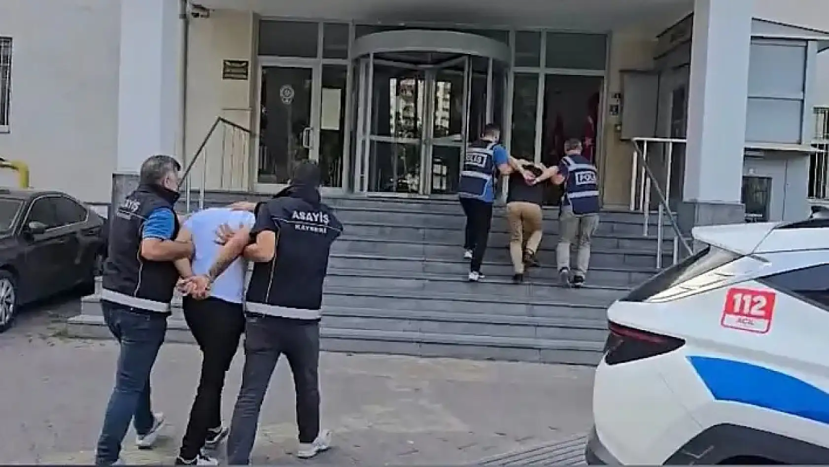 Kayseri'den Kısa Kısa: Firari Hükümlü, Özgür Özel, İstifa, Mahmut Arıkan, Restorasyon, Kayserispor…