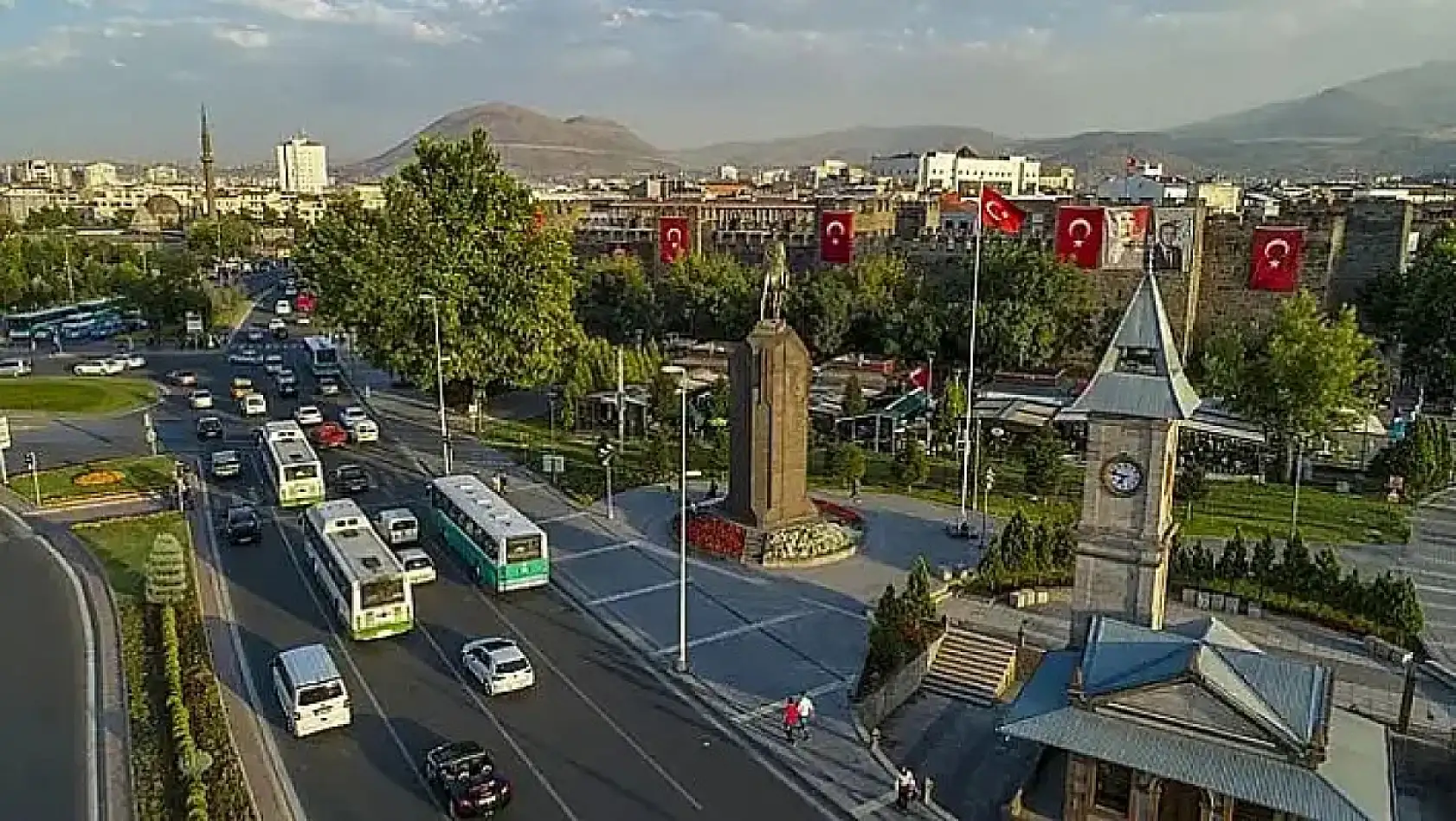 Bayramda açık ve kapalı olan yerler, Zam, Zirve, Yatırım, Bayramlaşma, Fırtına uyarısı - İşte Kayseri'de yaşananlar...