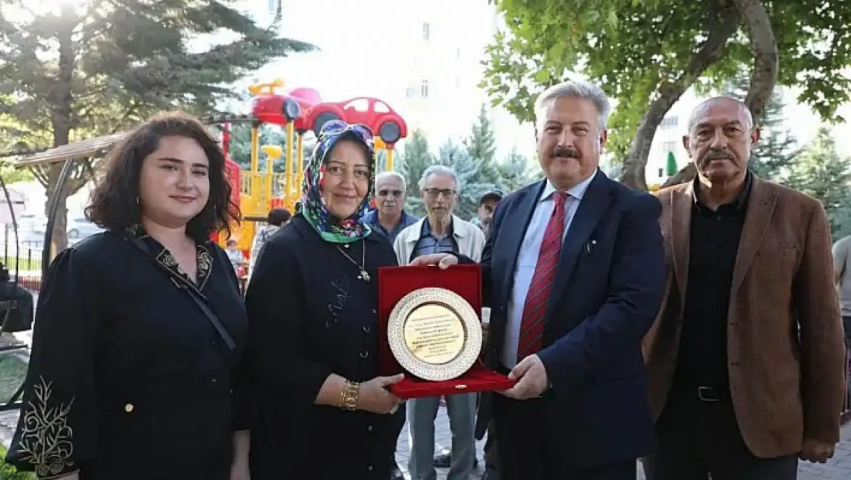 Kayseri'den kısa kısa: Cumhuriyet Meydanı, Hüma Hastanesi, Millet Bahçesi, Yangın, Kayserispor...