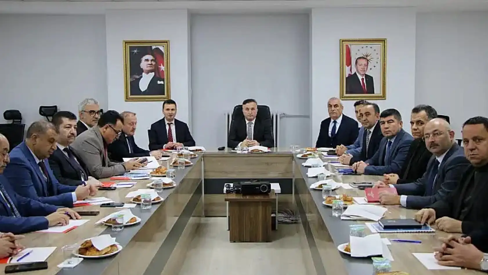 Kayseri'den Kısa Kısa: Masaj Salonu: Bal Tenekesi, Saadet Partisi, Konut Piyasası, Kayserispor…