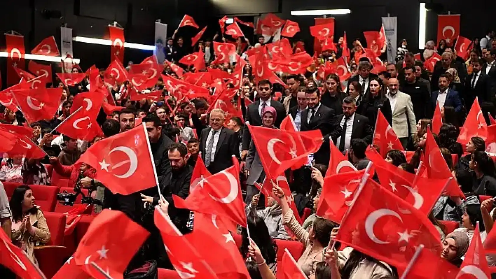 Kayseri'den kısa kısa: Göç, Hızlı Tren, Pastırma-Sucuk,  Millet Bahçesi, Kayserispor…