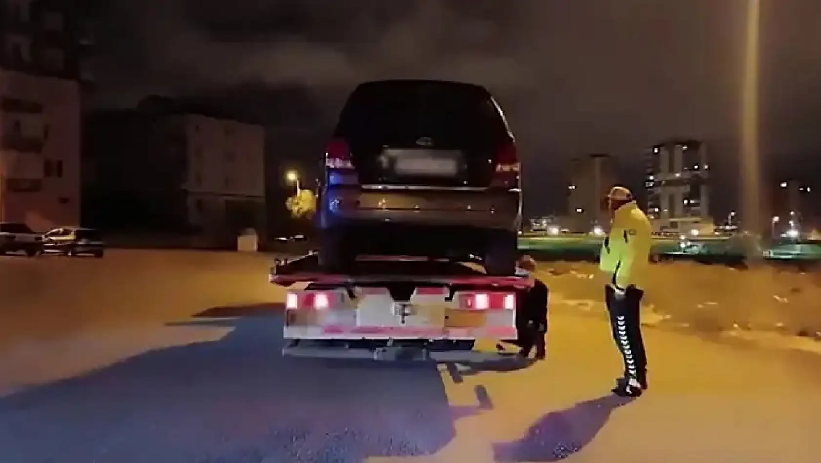 Kayseri'den kısa kısa - Yalancı polis, Yavuz Ağıralioğlu, Kayseri yemekleri, dönüşüm, hac, Kayserispor...