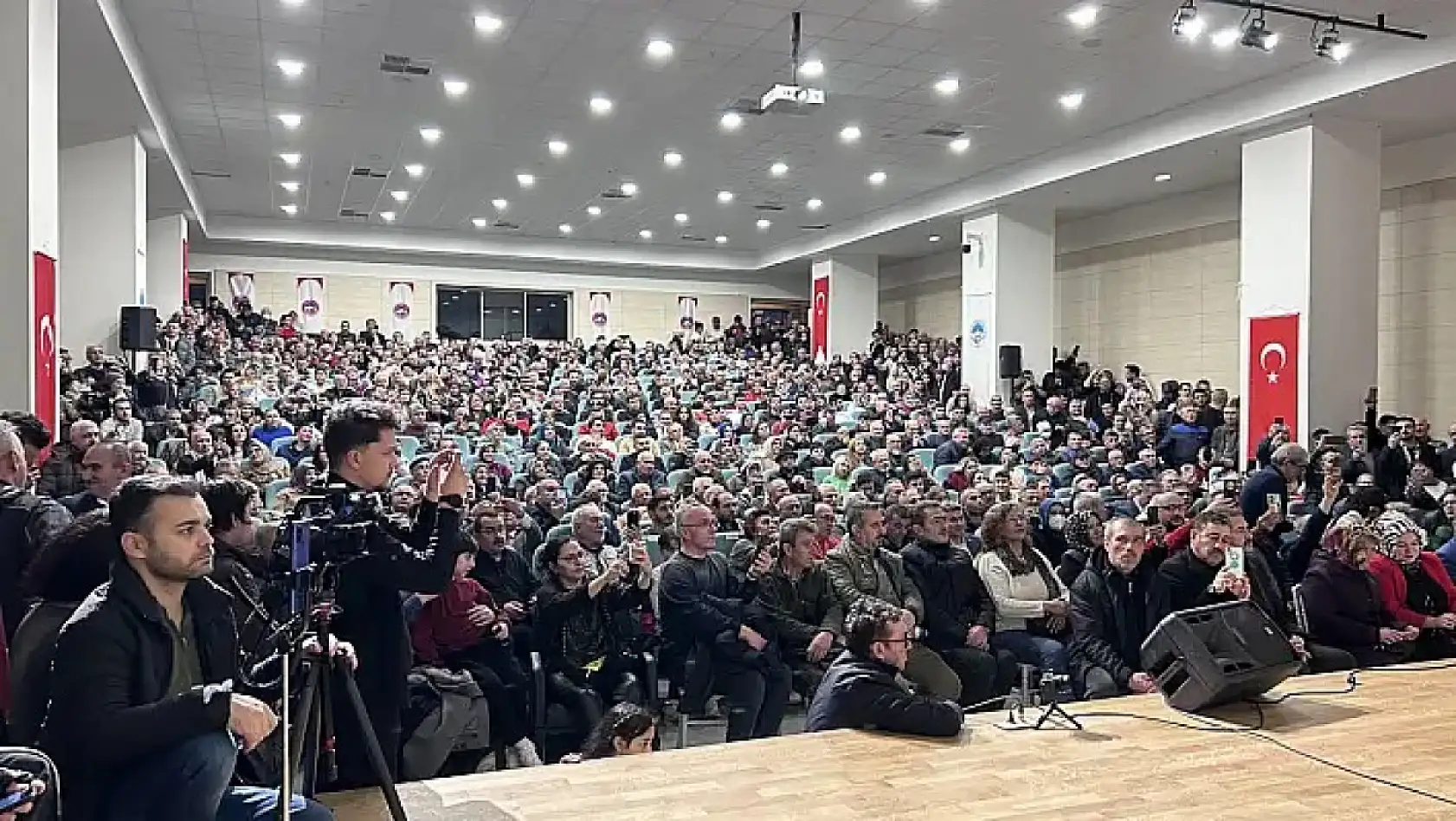 Kayseri'den Kısa Kısa: Soba Dumanı, Erciyes, Aşıklar Şöleni, TOGG Servisi, Kayserispor…