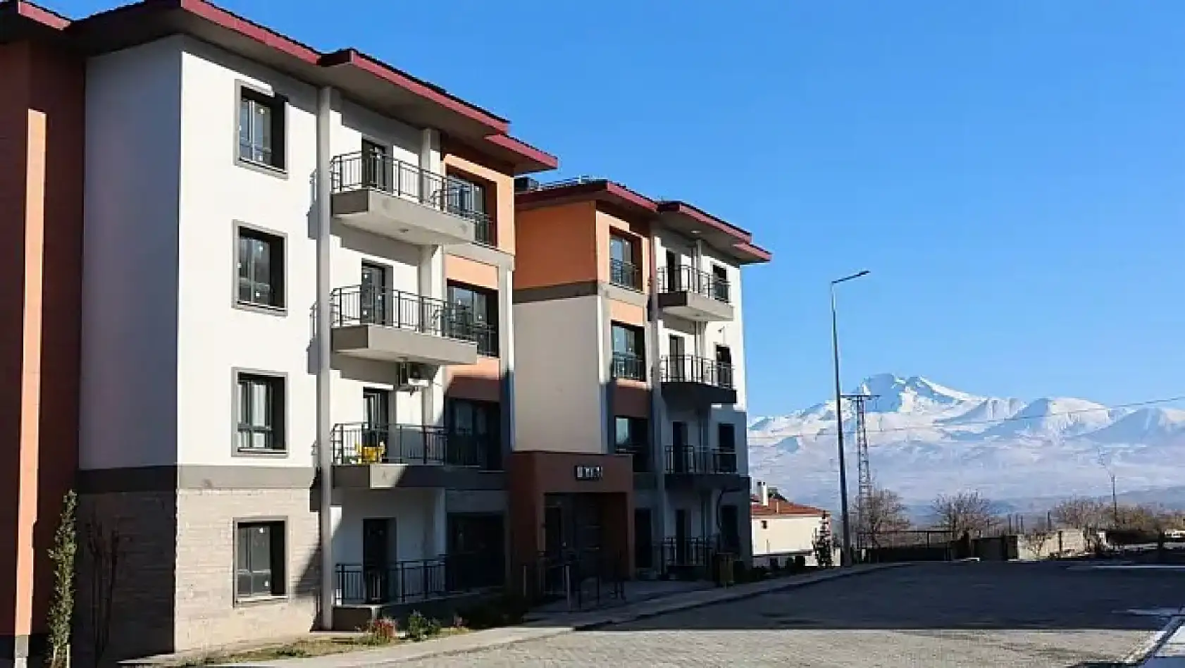 Kayseri'den kısa kısa: IBAN iddiası, Erciyes tartışması, TOKİ konutu, Kayserispor…