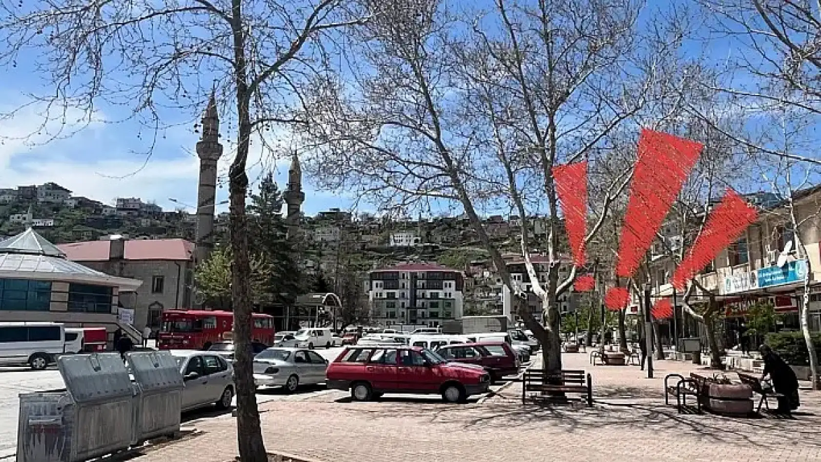 Kayseri kısa kısa: Yangın, Ömer Dengiz, Zam, Ücretsiz dağıtım, Kayserispor...