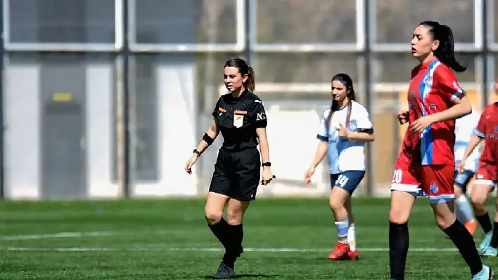 Kayseri kısa kısa: Adliye, Gökmen Çiçek, Ticaret, Afyon Sucuğu, Bölgesel Hakem, Kayserispor...