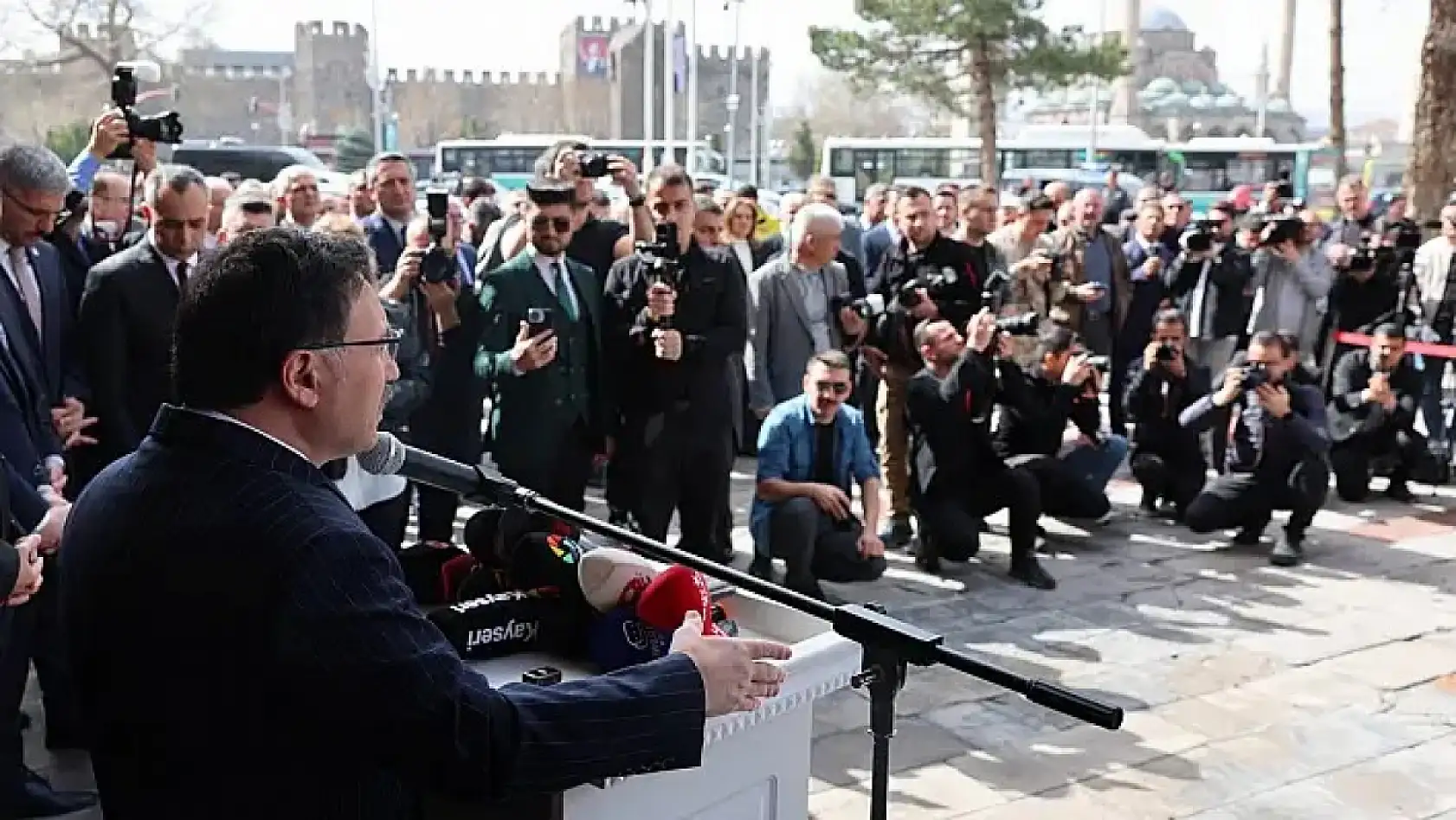 Bayramda açık ve kapalı olan yerler, Zam, Zirve, Yatırım, Bayramlaşma, Fırtına uyarısı - İşte Kayseri'de yaşananlar...