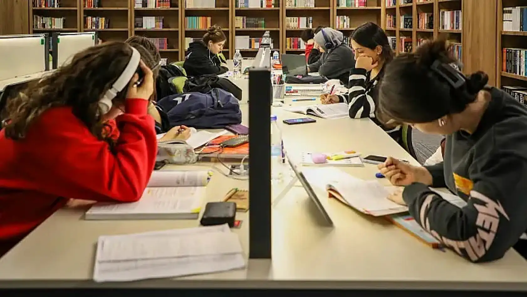 Kayseri'den kısa kısa: Kayserispor, Katlı Kavşak Projesi, Çalıştay, Açılış...