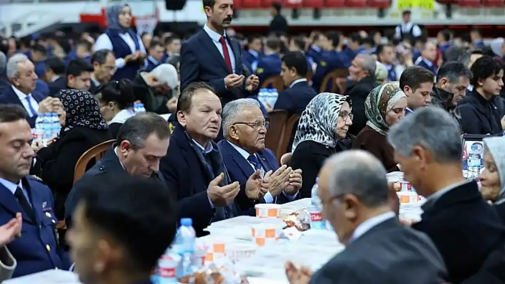 Kayseri'den kısa kısa: Uçak kazası, Şehitler Anıtı, Seçim Yarışı, Kayserispor…