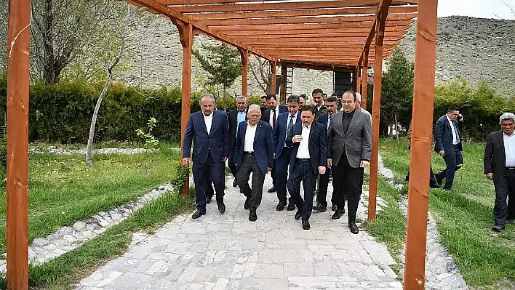 TSYD, Erciyes, Deprem, Toplu taşıma, Maraton, Yatırım, Sucuk... - İşte Kayseri'den kısa kısa haberler (26 Nisan)