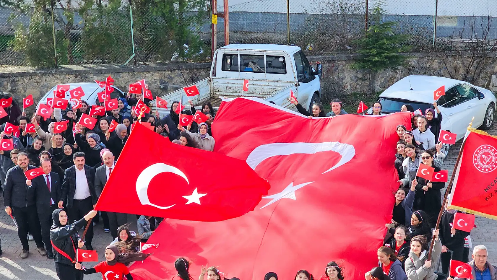 Kayseri'de 'İlk Ders: Bayrak Sevgisi' coşkusu!