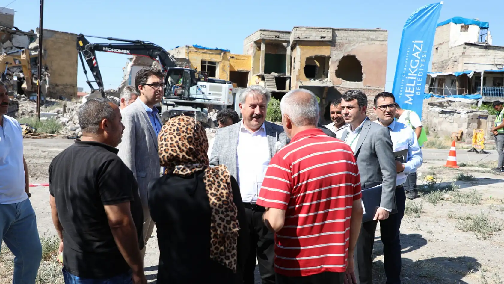 Melikgazi' de metruk yapılar ortadan kalkıyor!