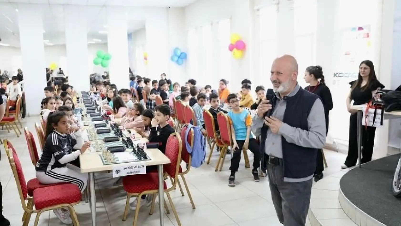 Kayseri'de satranç turnuvası heyecanı