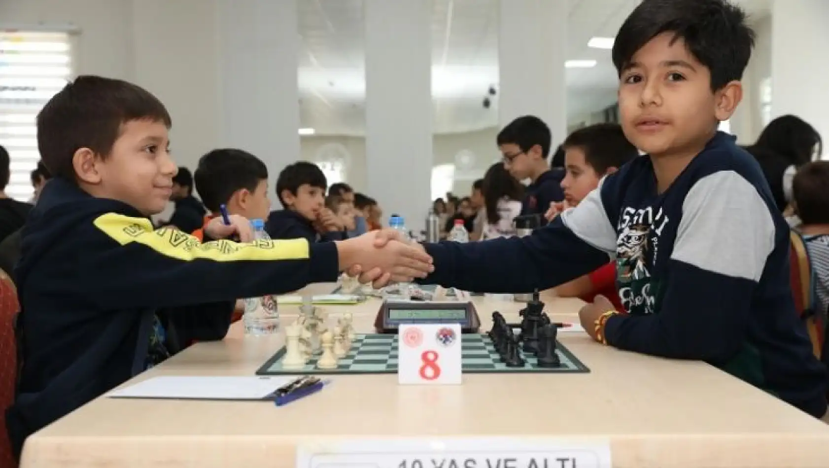 Kayseri'de satranç turnuvası heyecanı