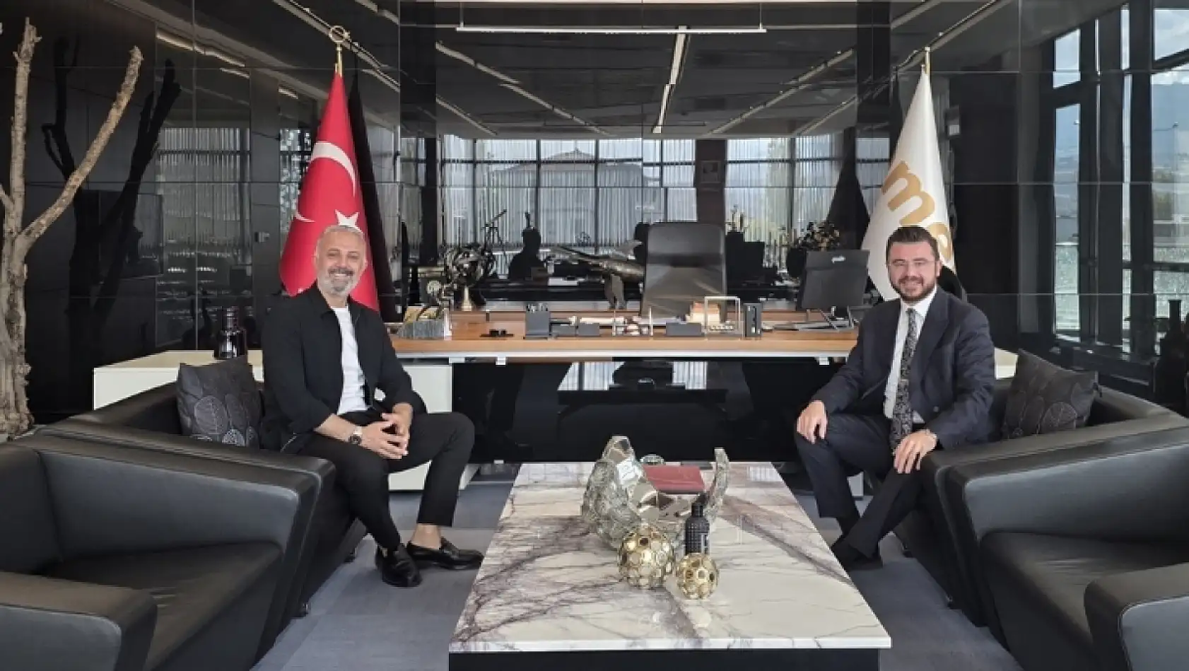 Sosyal medyada Kayseri protokolü rüzgarı: Ziyaretler, taziyeler ve buluşmalar