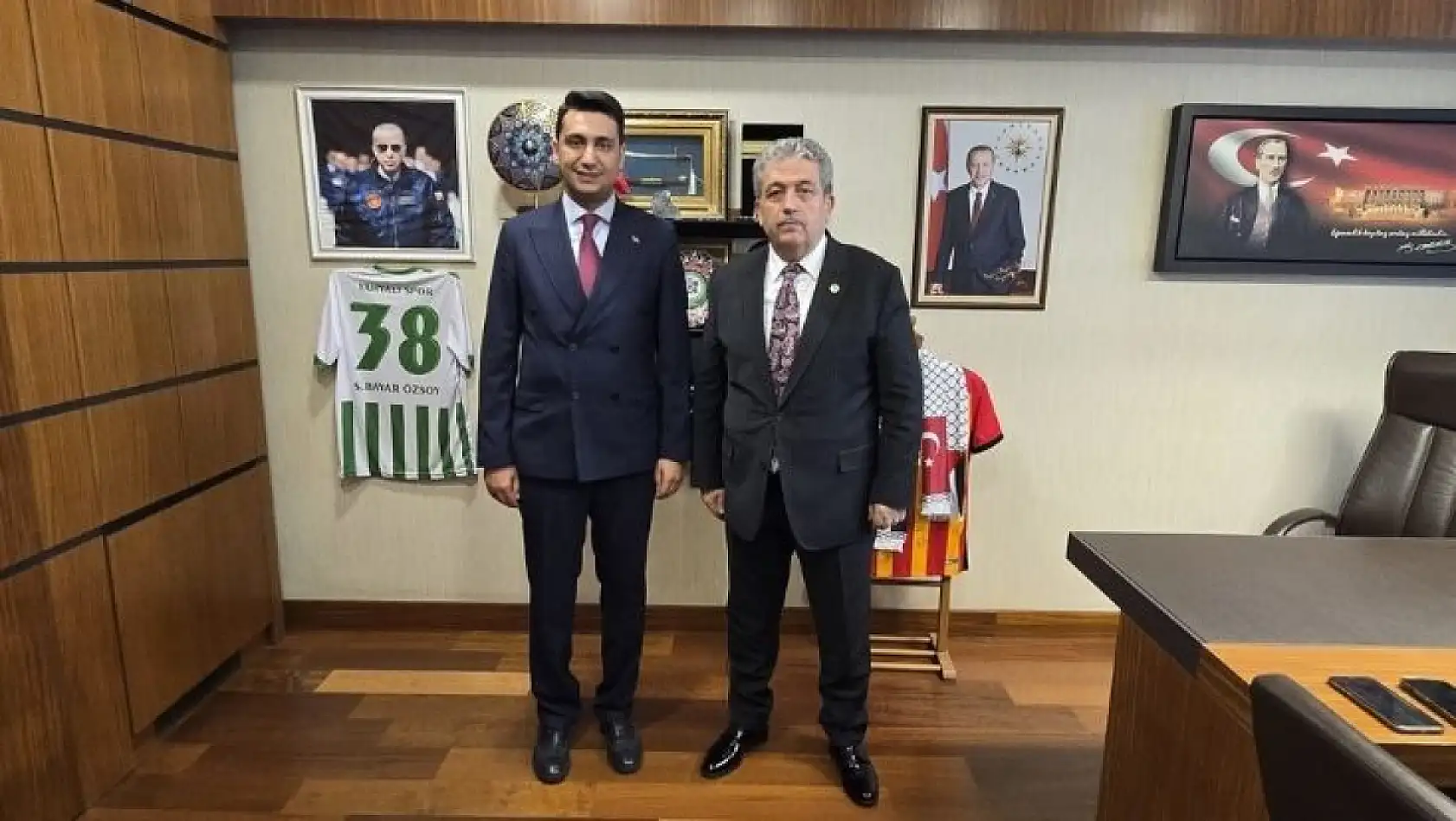 Sosyal medyada Kayseri rüzgarı: Protokolden yoğun ziyaret trafiği