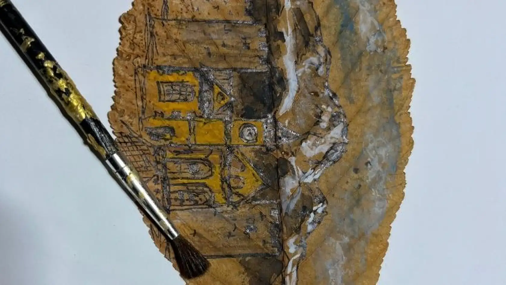 Kayseri'de yapraklara yazılan sanat