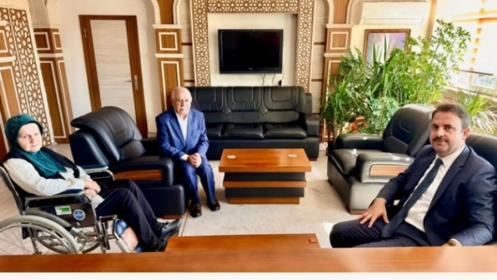 Kayseri'de sosyal medya gündemi: Sporcular, şehit aileleri ve siyasi ziyaretler