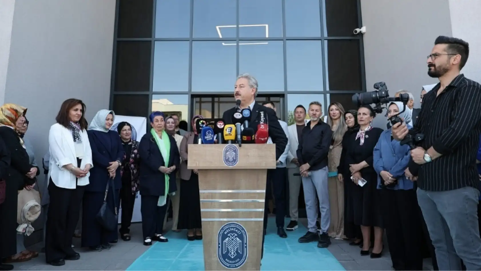 Melikgazi'den kadınlara ve gençlere yeni yaşam merkezi