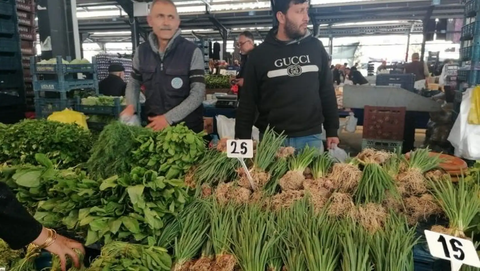 Kayseri'de geçim savaşı ve lüks yan yana! Fiyatlar bu hafta nasıl?