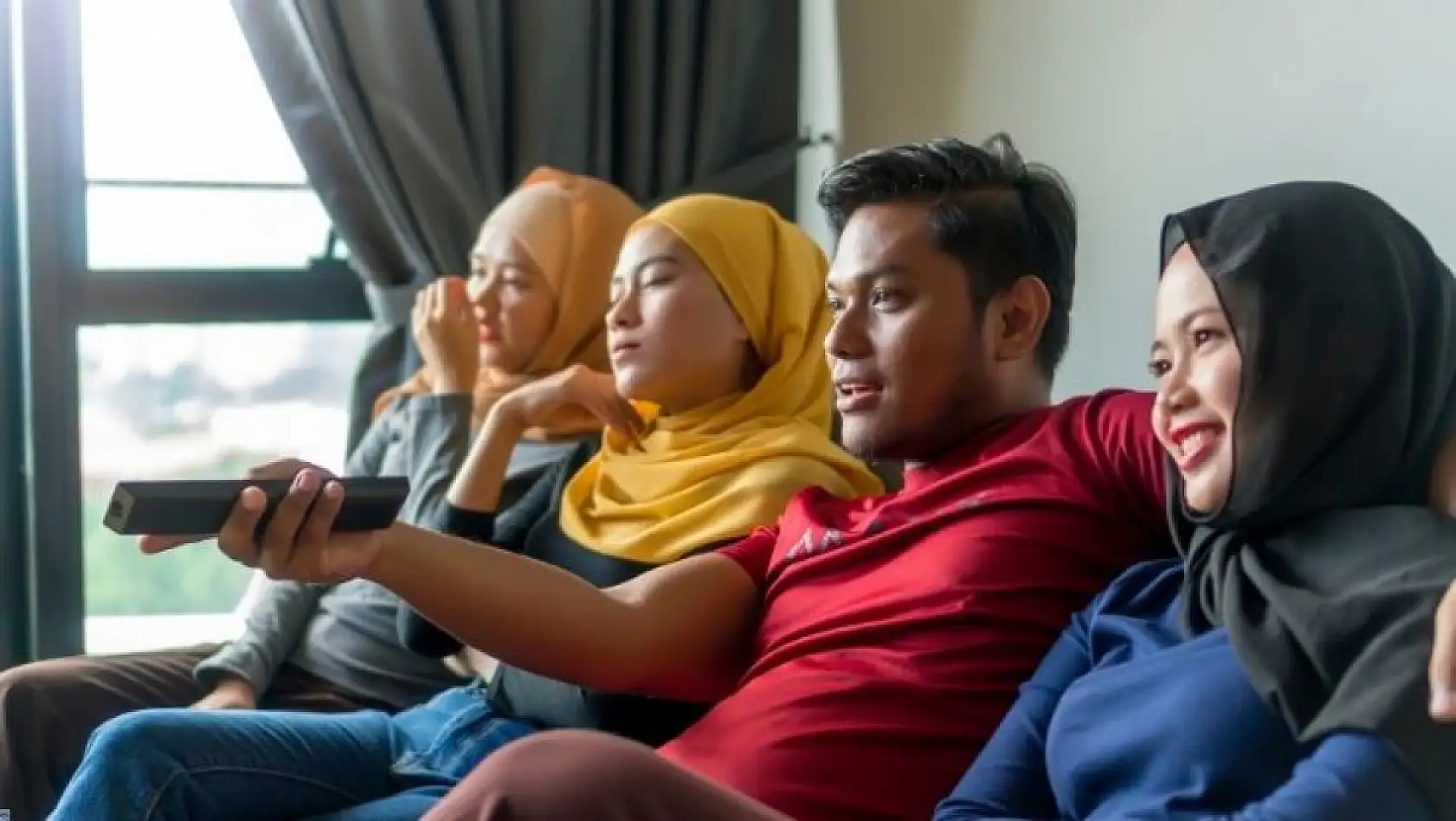 Türkiye'de aşk, evlilik ve sadakat üzerine çarpıcı araştırma: Toplum geleneklere mi dönüyor?