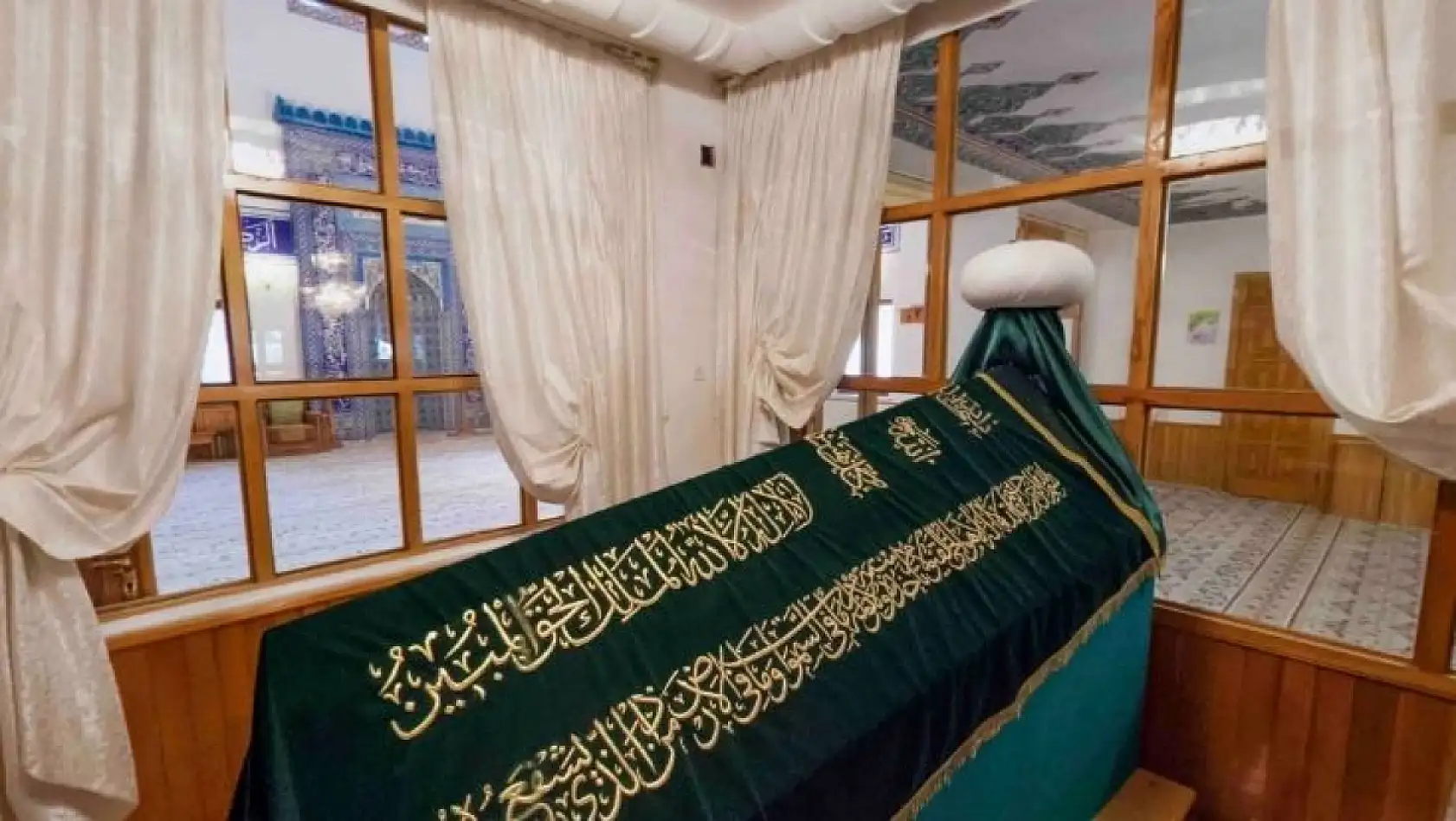 Kayseri'de o ilçenin ortasında gizli kalmış 4 türbe: Yerel halk biliyor, peki ya siz?