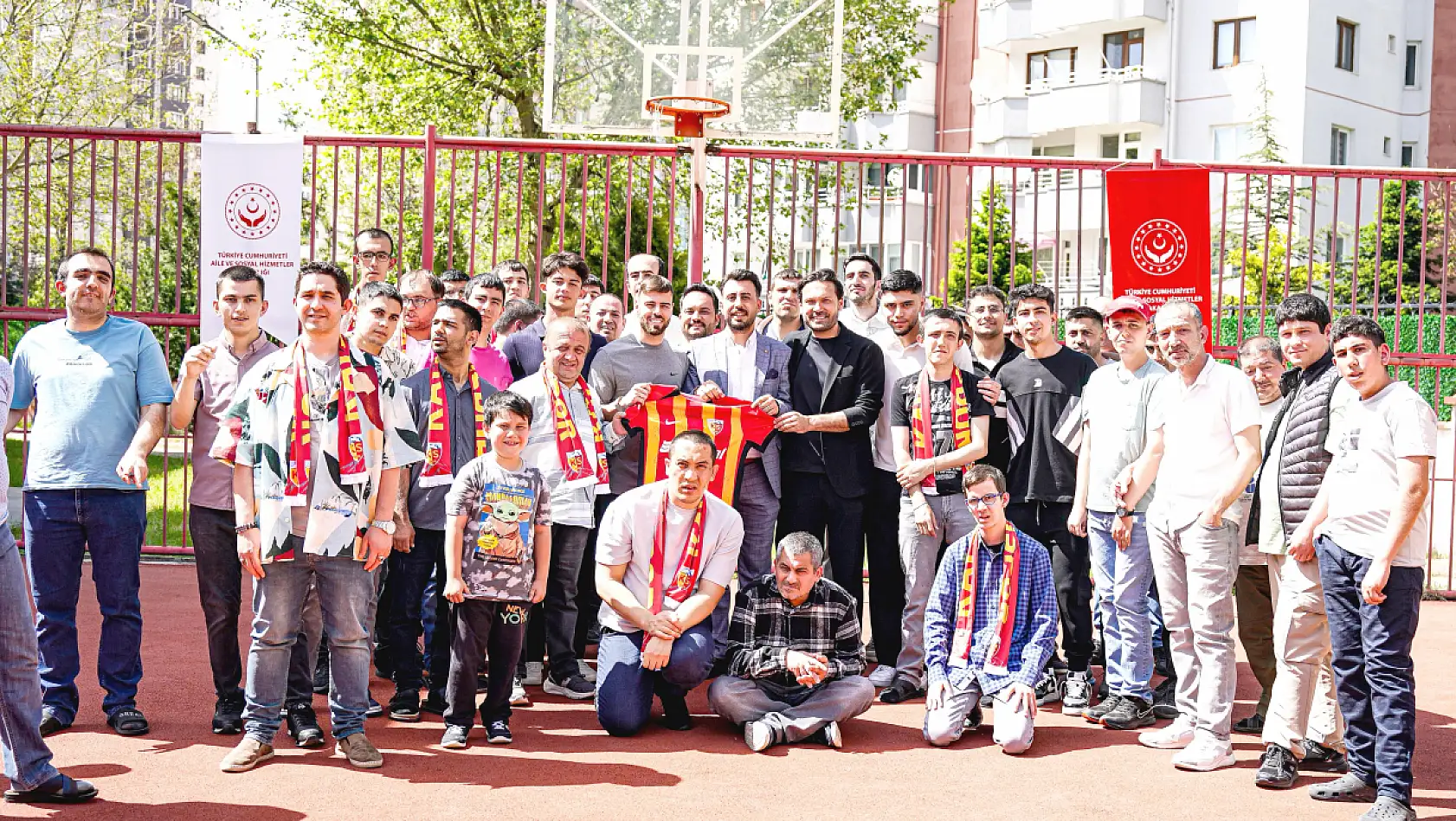 Galatasaray maçı öncesi Kayserispor'dan gönülleri fetheden ziyaret