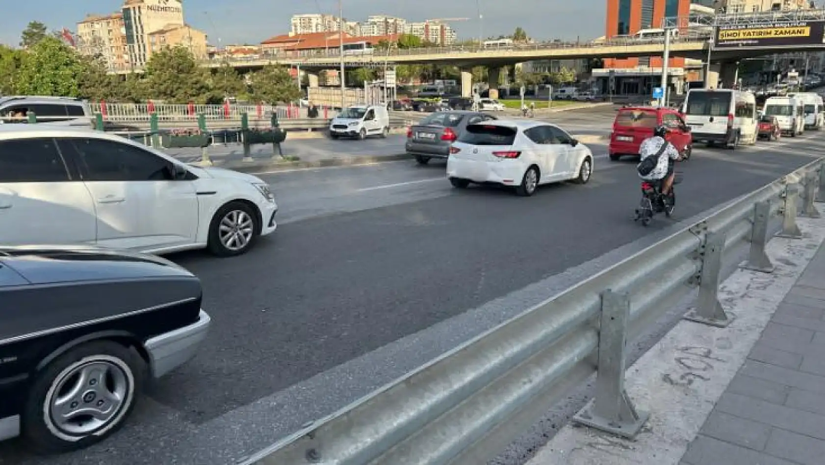 Sümer Üst Geçidi'ne Büyükşehir Belediyesi'nden jet müdahale: Vatandaşlar takdir etti!